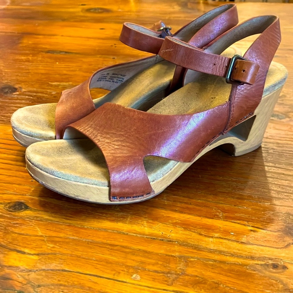 Women’s Dansko Tasha brown leather sandals with adjustable ankle strap